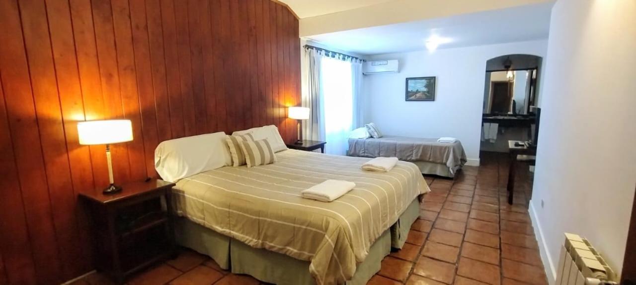 Las Moras Hotel Сан Лоренсо Екстериор снимка